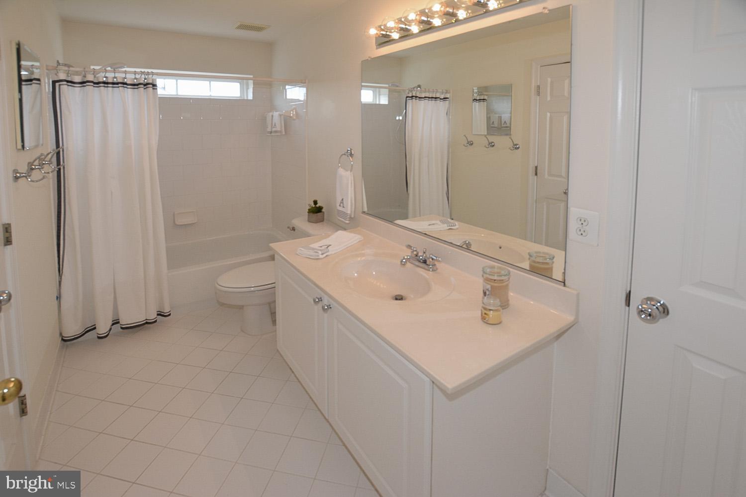 6096 Deer Ridge Trail Springfield, VA 22150 - Photo 23 of 40