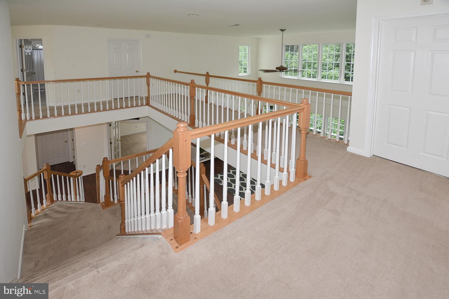6096 Deer Ridge Trail Springfield, VA 22150 - Photo 25 of 40