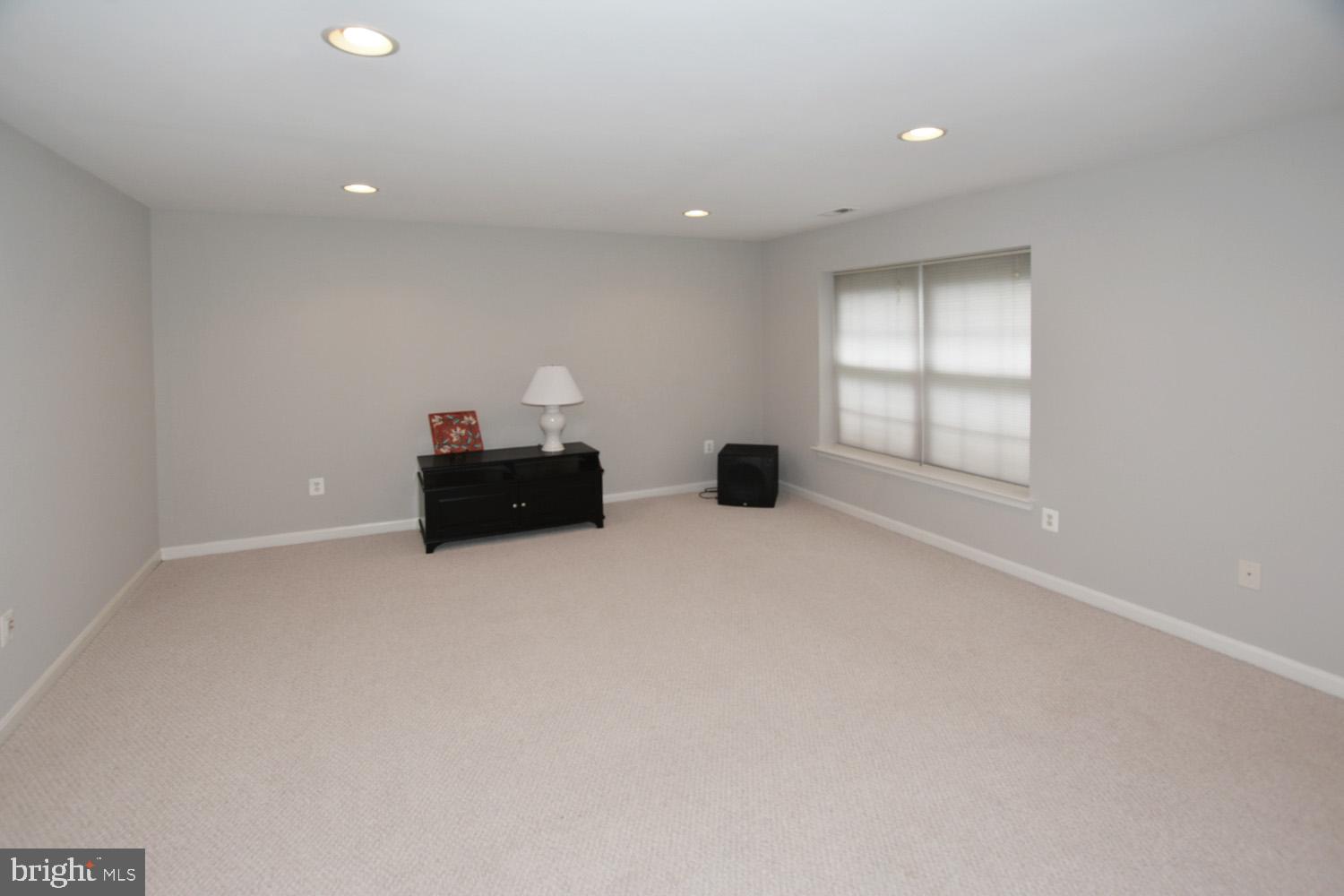 6096 Deer Ridge Trail Springfield, VA 22150 - Photo 27 of 40