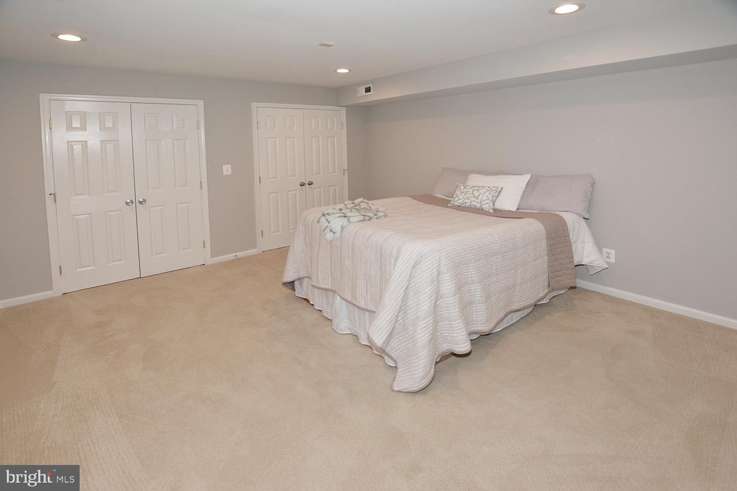 6096 Deer Ridge Trail Springfield, VA 22150 - Photo 32 of 40