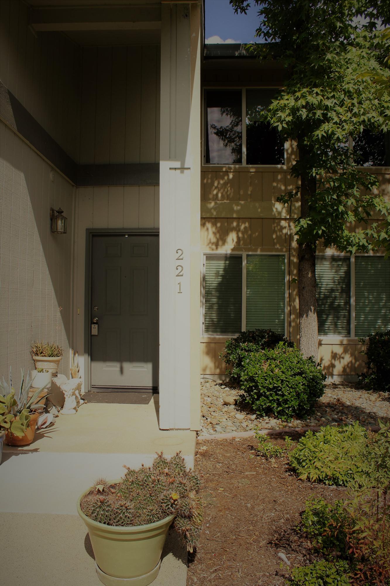 444 Ridgecrest Trail, Unit 221 Redding, CA 96003 - Photo 21 of 24 IMG_4771