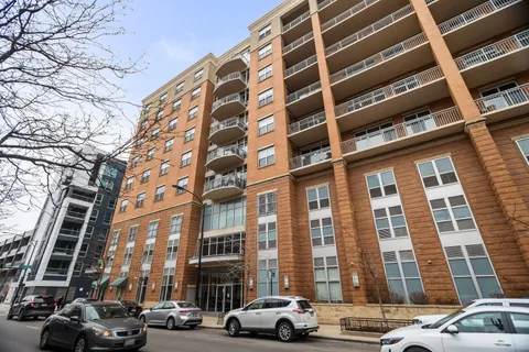 $365,000 | 950 West Monroe Street, Unit 817, Chicago, IL 60607