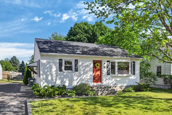 $289,900 | 28 Smith Avenue, Albany, NY 12205