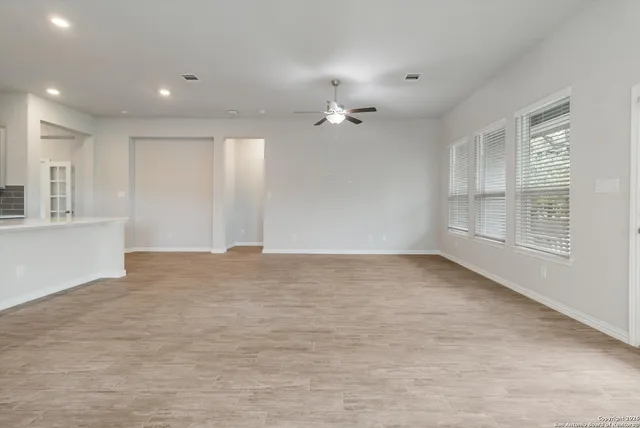 a view of empty room with window