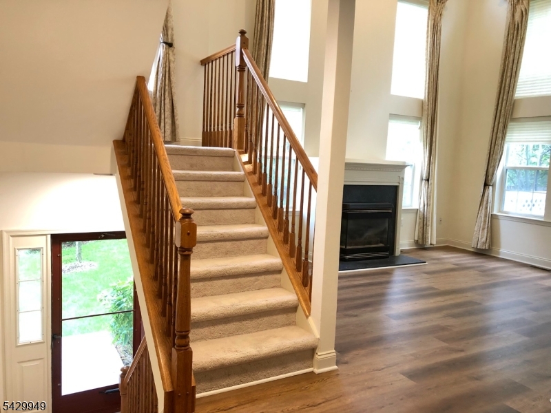93 Constitution Way Bernards, NJ 07920 - Photo 4 of 16