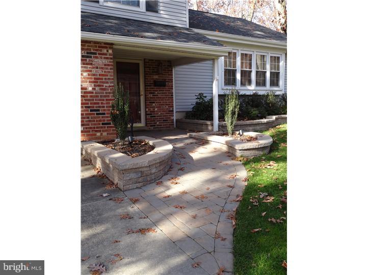 155 Oxford Road Delran, NJ 08075 - Photo 2 of 25 Gallery Image 2