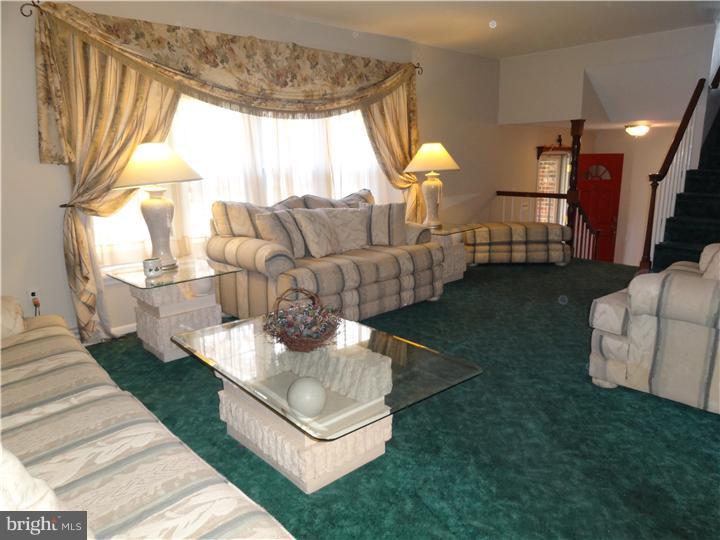 155 Oxford Road Delran, NJ 08075 - Photo 14 of 25 Gallery Image 14