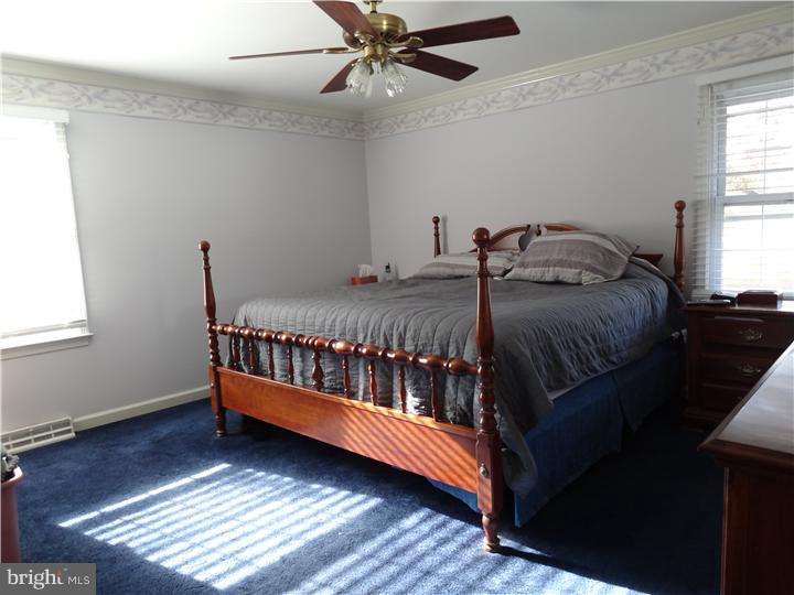 155 Oxford Road Delran, NJ 08075 - Photo 17 of 25 Gallery Image 17