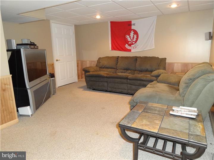 155 Oxford Road Delran, NJ 08075 - Photo 20 of 25 Gallery Image 20