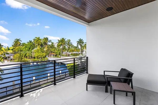 $40,004 | 895 Northeast 76th Street, Miami, FL 33138