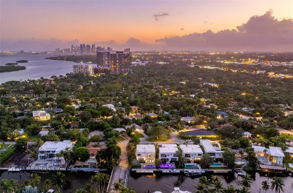 $40,004 | 895 Northeast 76th Street, Miami, FL 33138