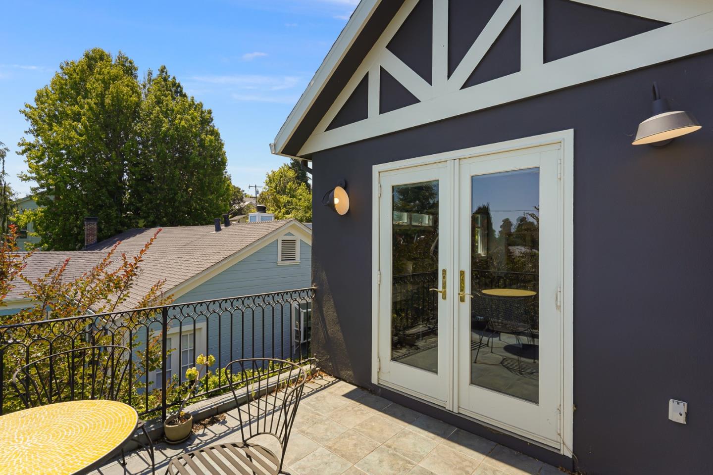 1467 Cabrillo Avenue Burlingame, CA 94010 - Photo 46 of 57 a view of outdoor space and yard