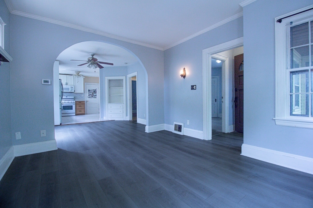 56 Raddin Grove Avenue Lynn, MA 01905 - Photo 14 of 33