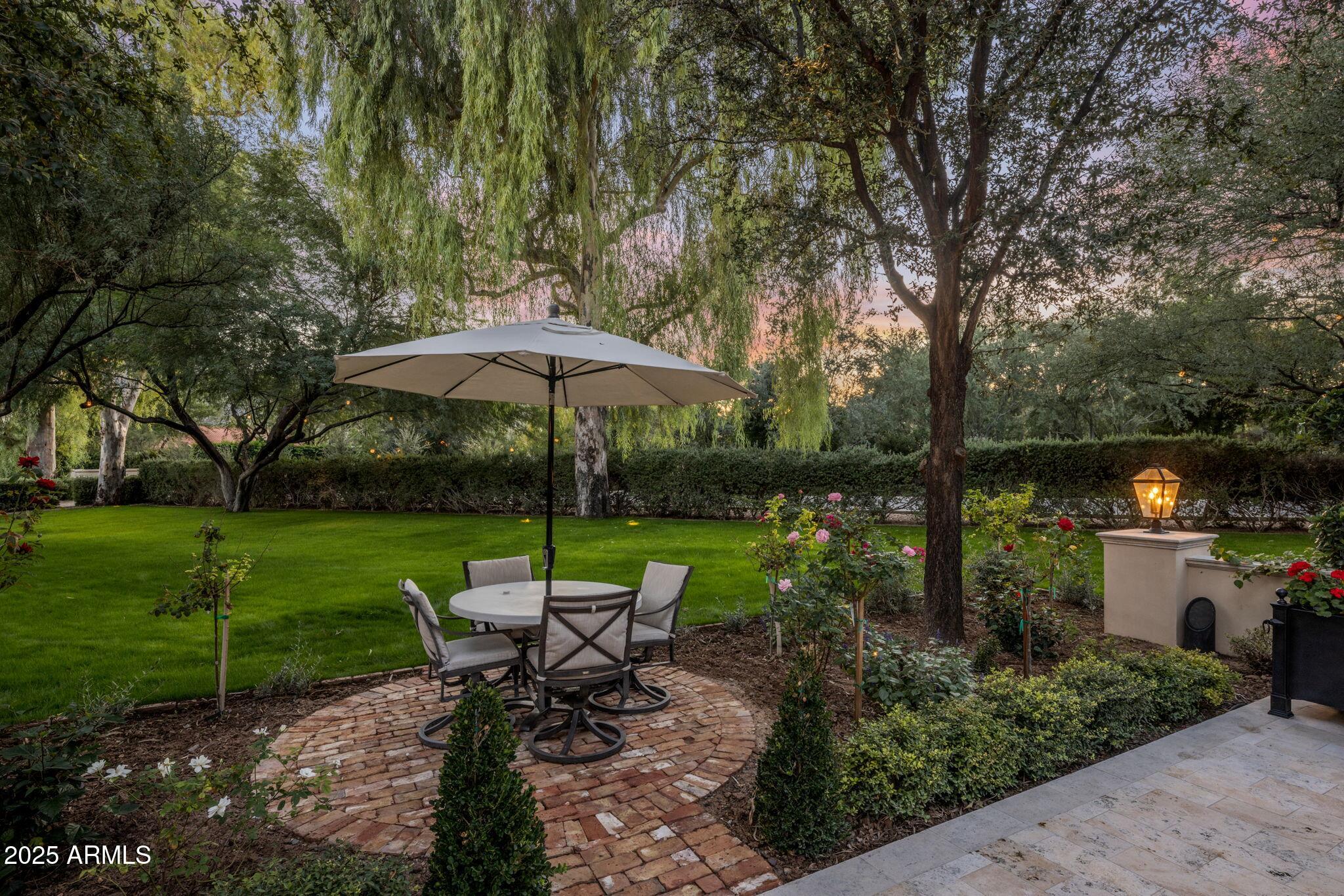 8345 Morning Glory Road Paradise Valley, AZ 85253 - Photo 9 of 37