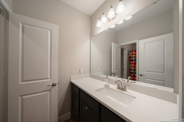 $4,200 | 1729 Crystal Bridges, San Antonio, TX 78260