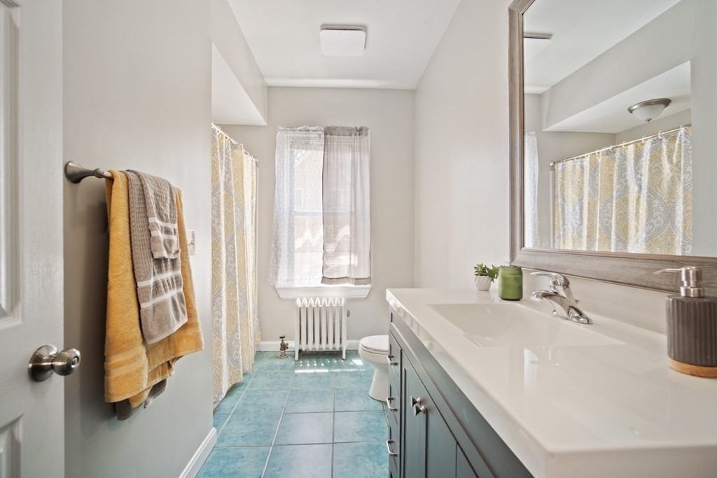 73 Sears Island Drive Worcester, MA 01606 - Photo 11 of 31