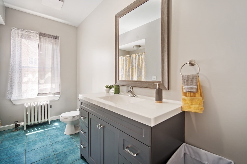 73 Sears Island Drive Worcester, MA 01606 - Photo 12 of 31