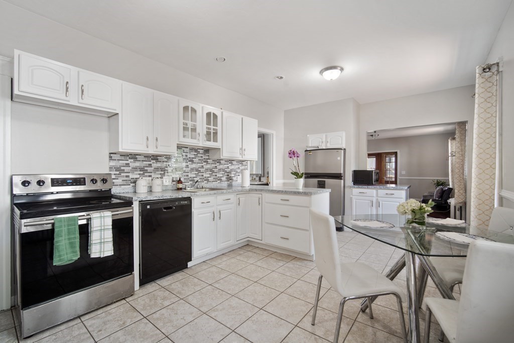 73 Sears Island Drive Worcester, MA 01606 - Photo 15 of 31