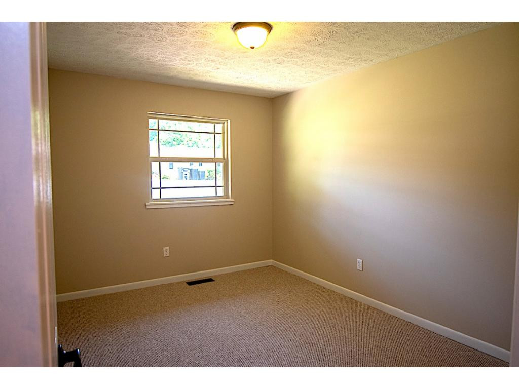 500 Merman Road Kingsport, TN 37663 - Photo 8 of 28 Photo 9