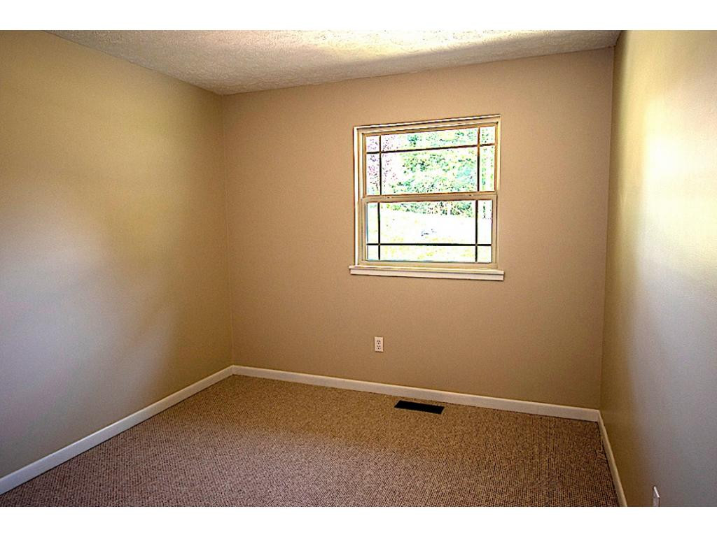 500 Merman Road Kingsport, TN 37663 - Photo 9 of 28 Photo 10