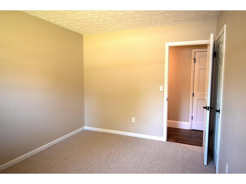 500 Merman Road Kingsport, TN 37663 - Photo 10 of 28 Photo 11