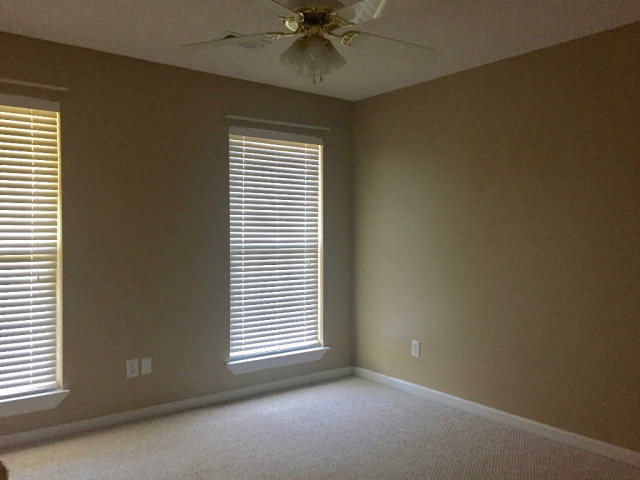 3416 Lower Hartley Bridge Road Byron, GA 31008 - Photo 11 of 28 an empty room with a window