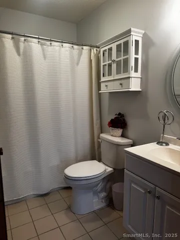 $2,000 | 24 Millbrook Court, Newington, CT 06111