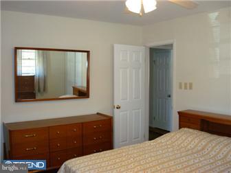 337 Birmingham Road Pemberton, NJ 08068 - Photo 7 of 12 Bathroom