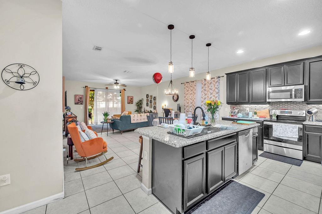 189 Trinity Ridge Circle Davenport, FL 33897 - Photo 5 of 30 Gallery Image 5