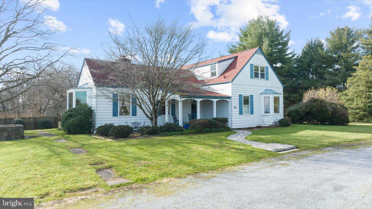 38 Old York Road Ringoes, NJ 08551 - Photo 3 of 49 4 Bedroom/2 Bath Cape Cod Main House
