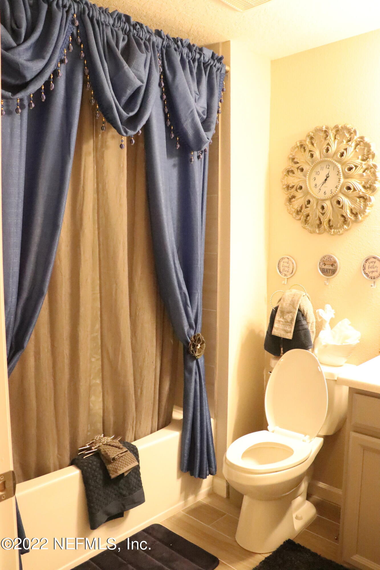 1316 Salt Ridge Avenue Jacksonville, FL 32218 - Photo 14 of 21 Second Bathroom