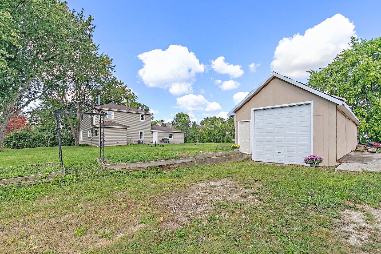 27110 West Highland Road Barrington, IL 60010 - Photo 26 of 33