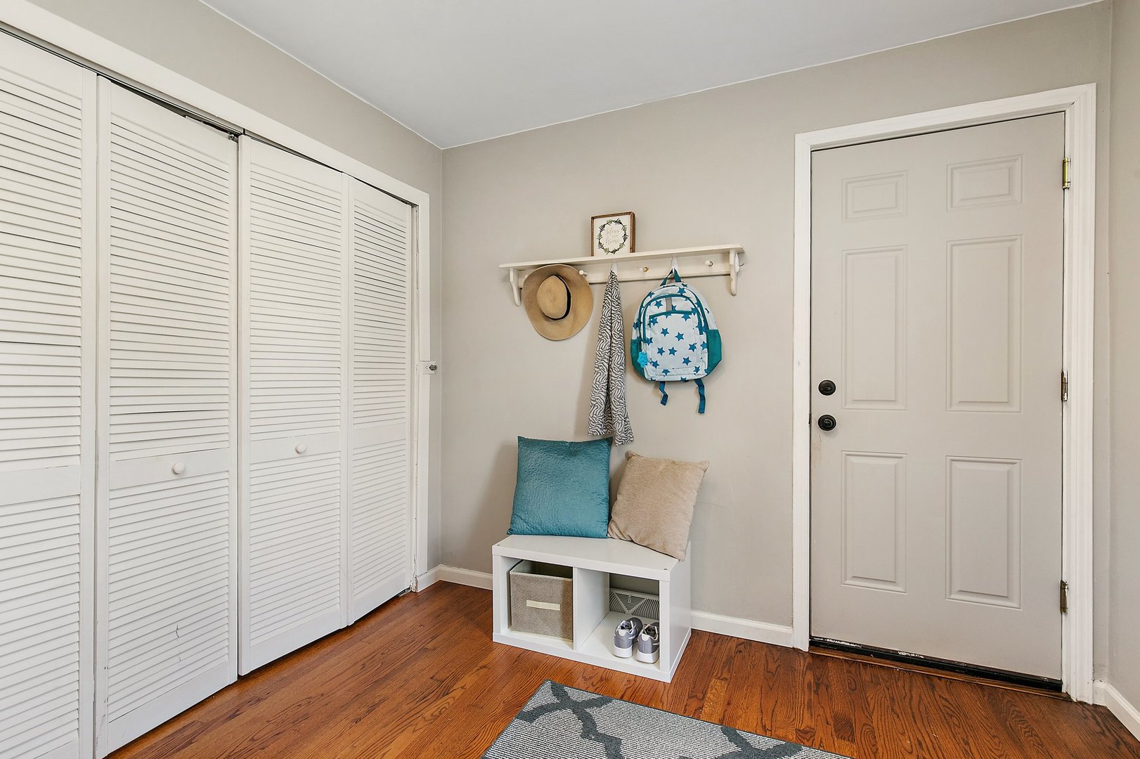 27110 West Highland Road Barrington, IL 60010 - Photo 9 of 33