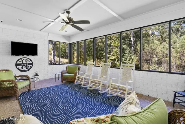 $575,000 | 650 Smokestack Drive, Hernando, MS 38632