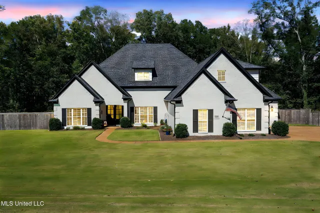 $575,000 | 650 Smokestack Drive, Hernando, MS 38632