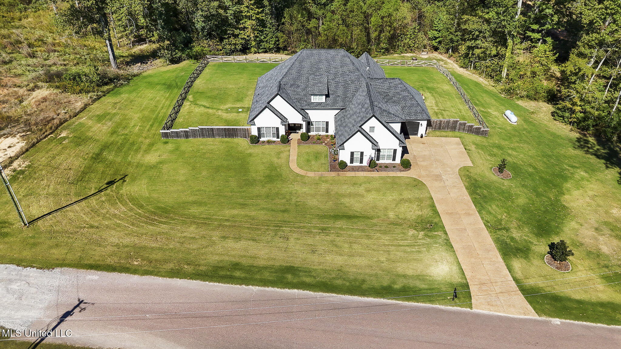 650 Smokestack Drive Hernando, MS 38632 - Photo 47 of 50 Aerial view