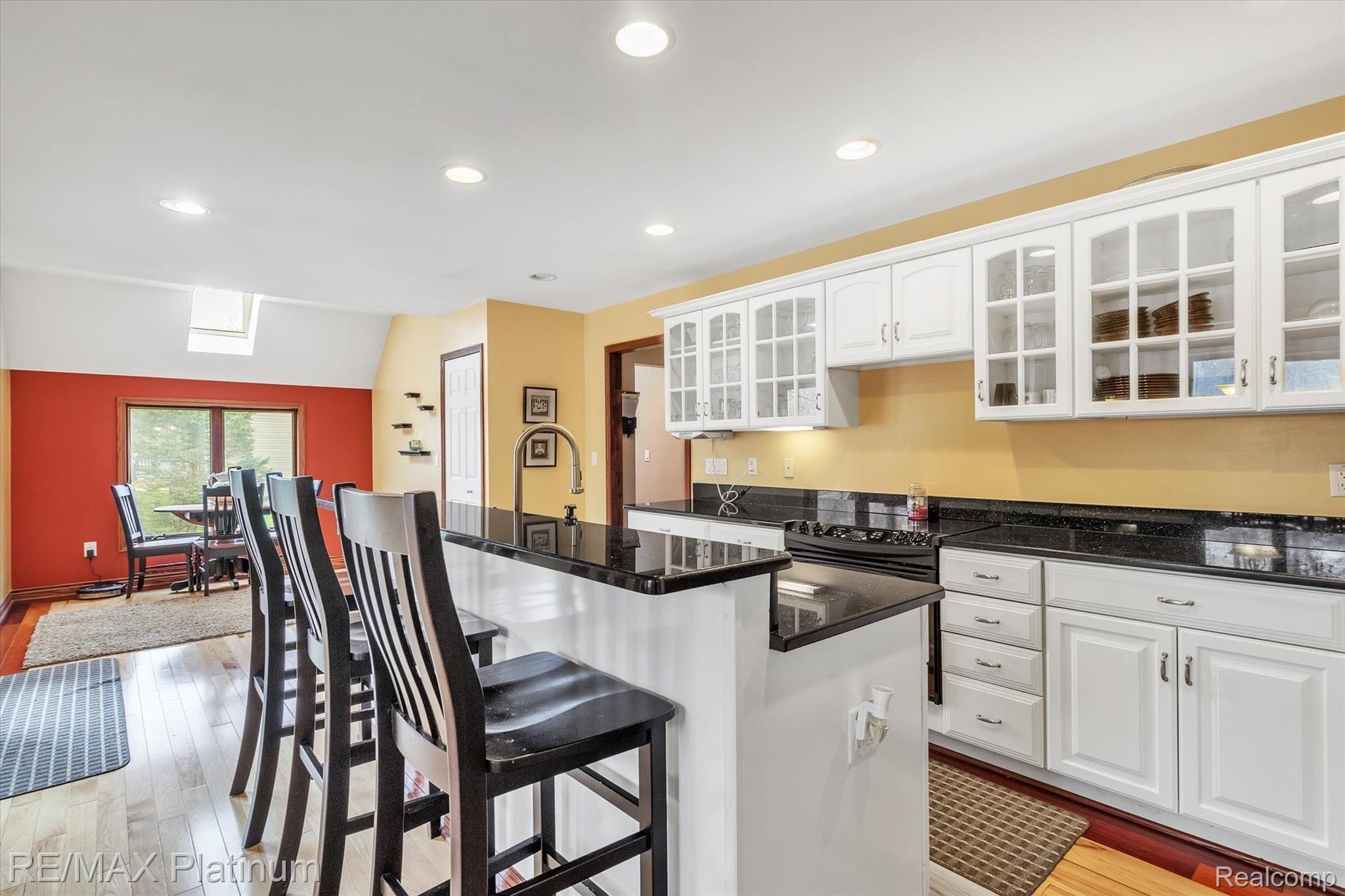 8159 Chambers Road Pinckney, MI 48169 - Photo 9 of 44 Kitchen