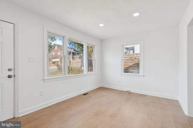 $269,900 | 4012 Vine Street, Capitol Heights, MD 20743