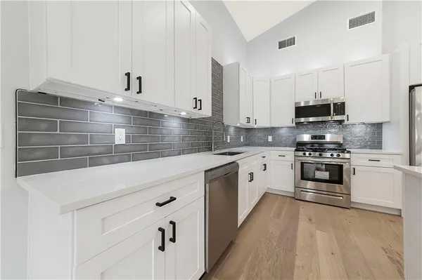 $3,350 | 1210 Brentwood Street, Unit 2, Austin, TX 78757