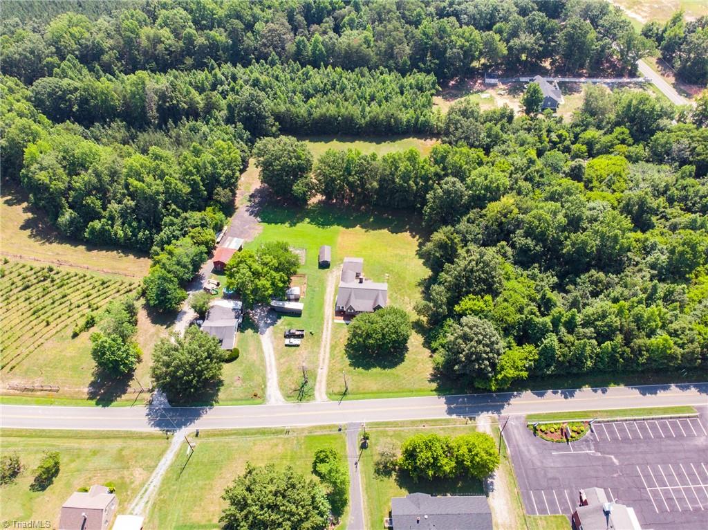 2810 Lees Chapel Road Browns Summit, NC 27214 - Photo 40 of 44 Gallery Image 40