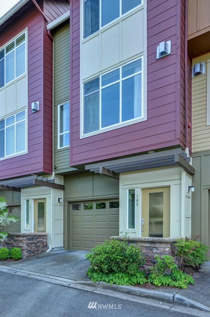 109 Cougar Ridge Road Northwest, Unit 1606 Issaquah, WA 98027 - Photo 1 of 14