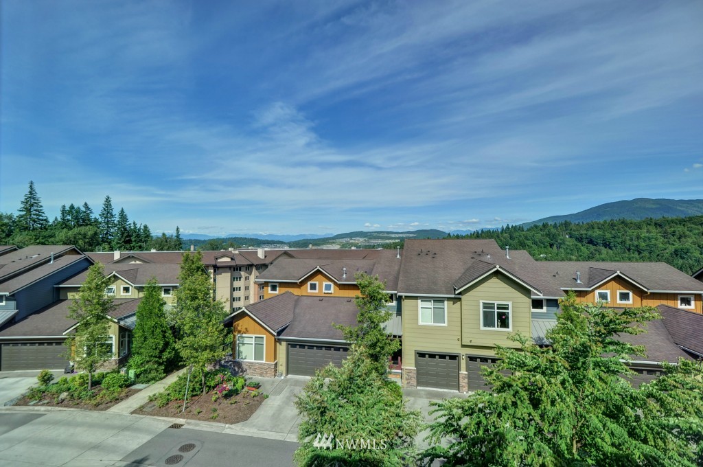 109 Cougar Ridge Road Northwest, Unit 1606 Issaquah, WA 98027 - Photo 13 of 14