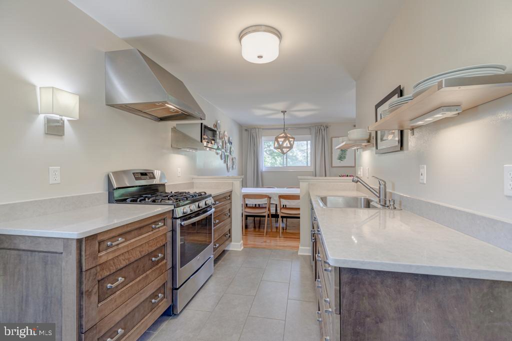 4205 Franconia Road Alexandria, VA 22310 - Photo 13 of 42 Kitchen