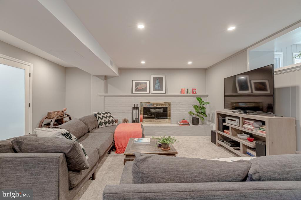 4205 Franconia Road Alexandria, VA 22310 - Photo 23 of 42 Rec Room