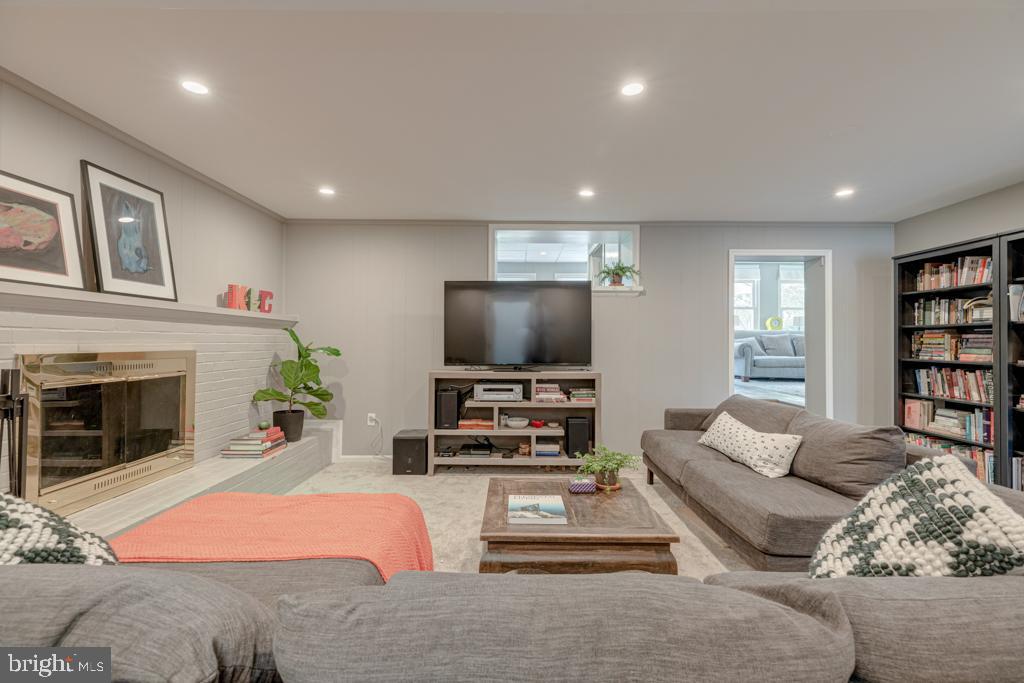 4205 Franconia Road Alexandria, VA 22310 - Photo 25 of 42 Rec Room