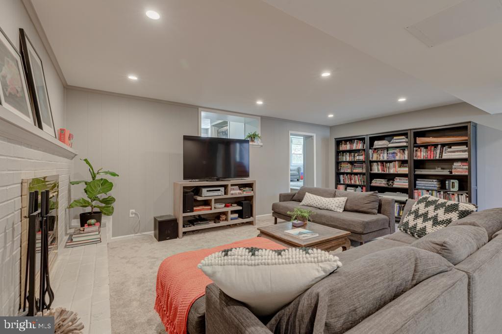 4205 Franconia Road Alexandria, VA 22310 - Photo 26 of 42 Rec Room