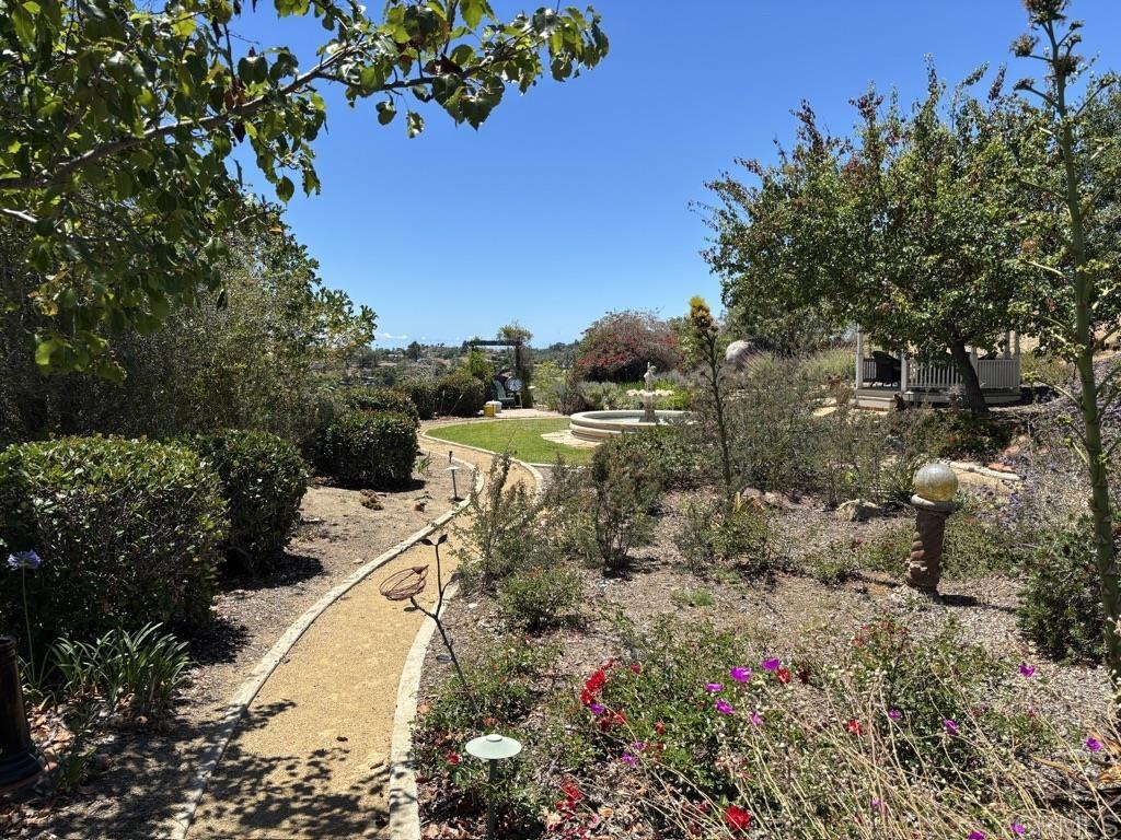 1825 Kent Place Vista, CA 92084 - Photo 5 of 57