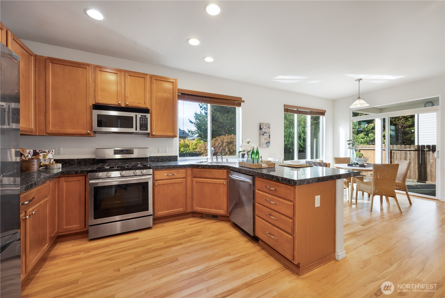 5125 Northeast 5th Street Renton, WA 98059 - Photo 7 of 25 Gallery Image 7