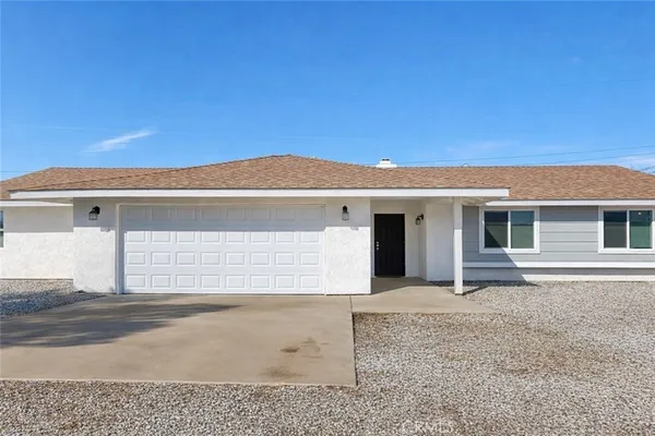 $499,999 | 9154 Coleridge Road, Oak Hills, CA 92344