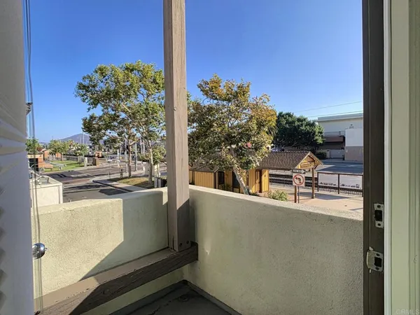 $3,000 | 4688 Nebo Drive, La Mesa, CA 91941